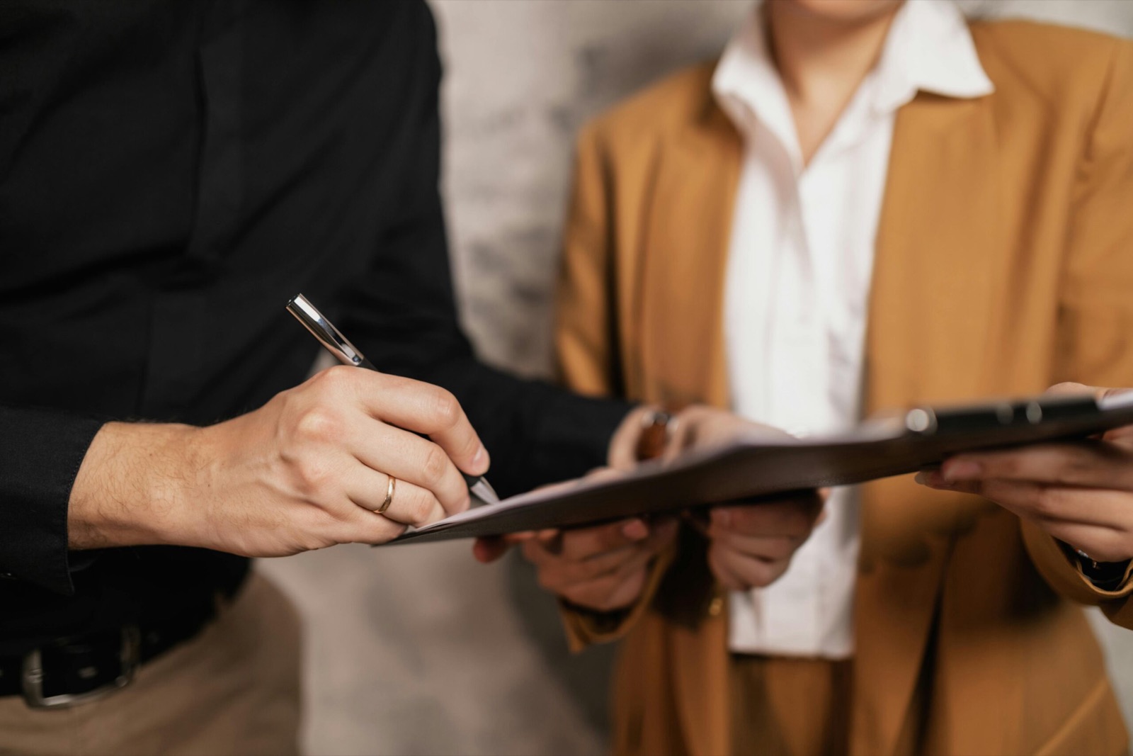 Location release form template (and what you need to know)