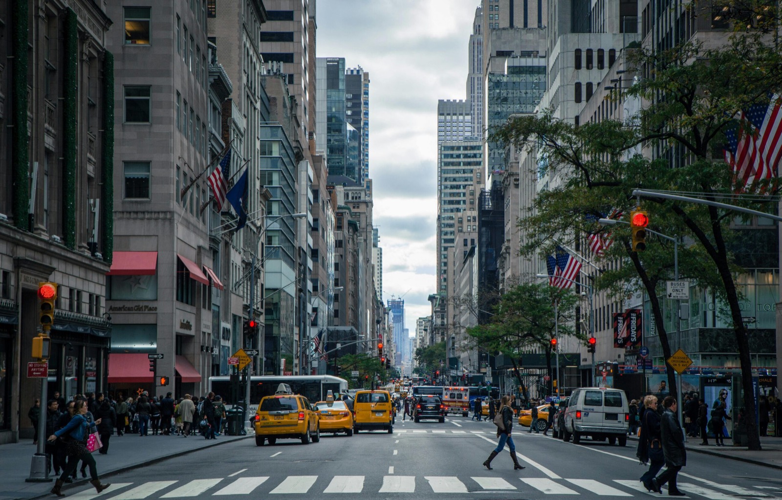 imafe of Wall Street in in New York City