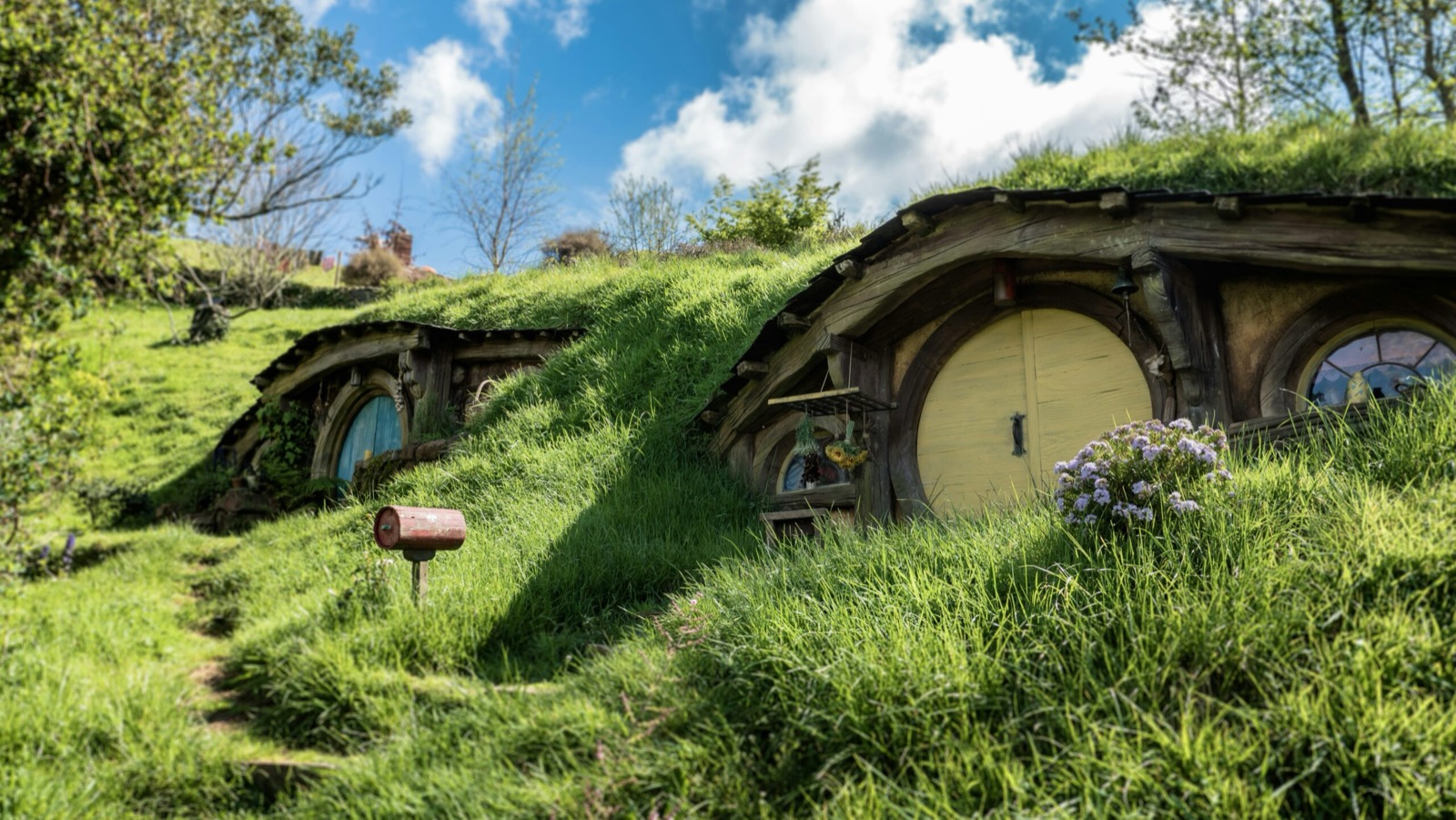 image of the hobbit homes from The Lord of the Rings